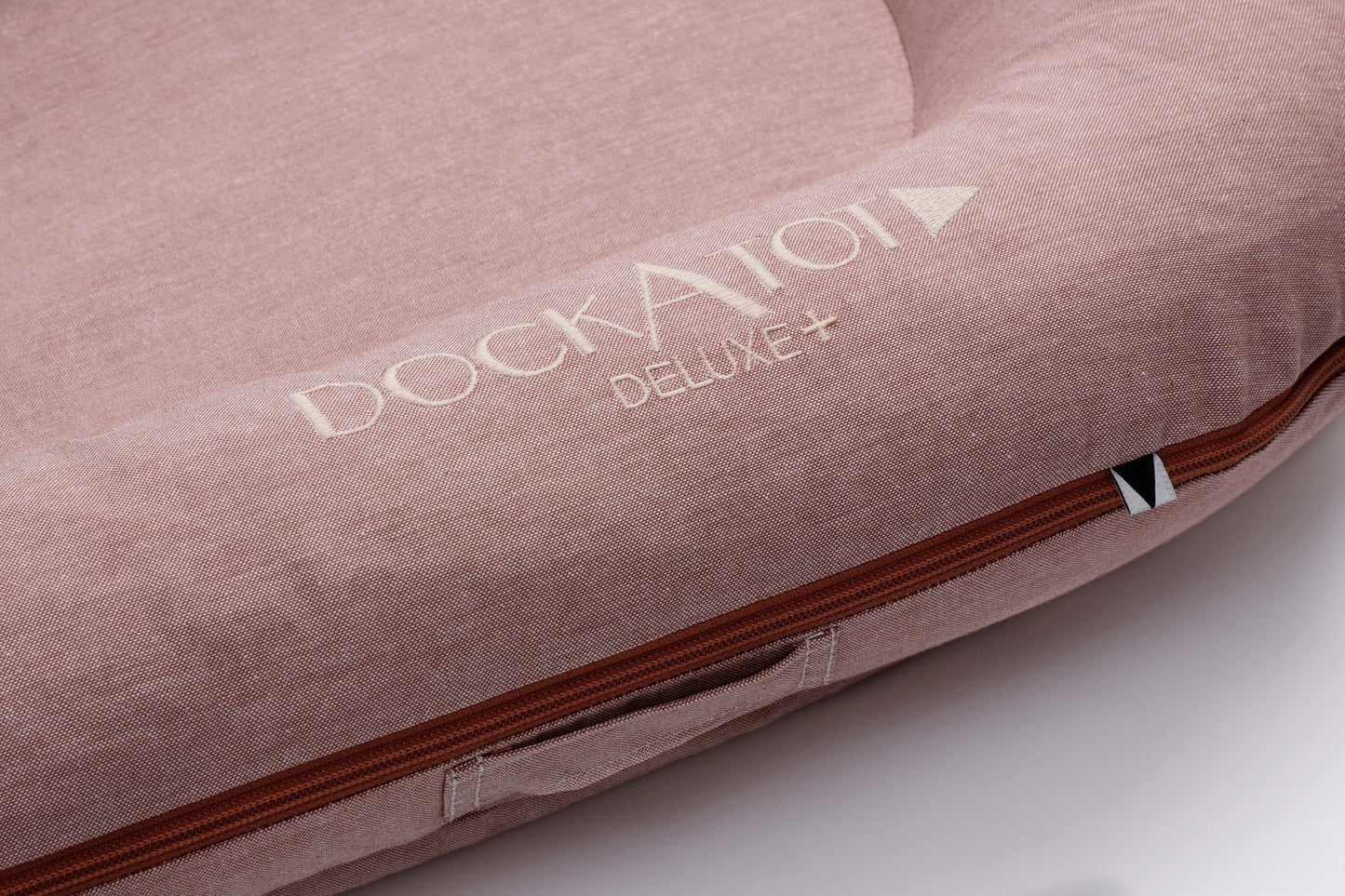 DockATot® Deluxe+ Dock - Ginger Chambray